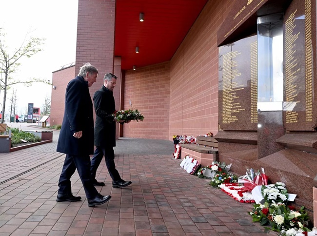 Hillsborough disaster: Jurgen Klopp and Virgil van Dijk lead tributes on 35th anniversary - Bóng Đá