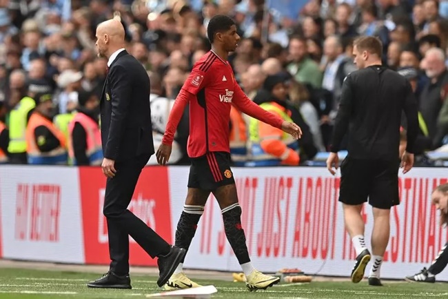Manchester United handed fresh double injury setback in FA Cup vs Coventry - Bóng Đá