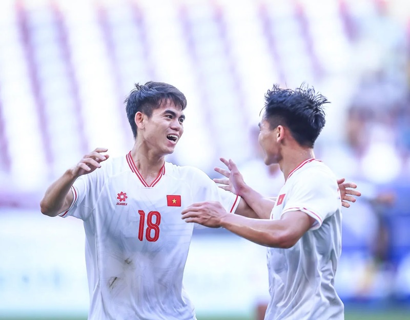TRỰC TIẾP U23 Uzbekistan vs U23 Việt Nam: Phân định ngôi đầu - Bóng Đá