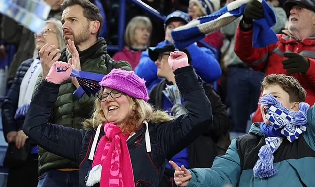 Leicester PROMOTED to the Premier League as Foxes stars go wild - Bóng Đá