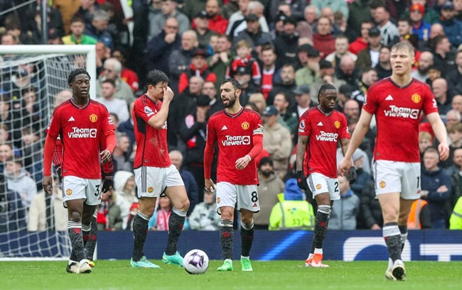 Những cầu thủ có thu nhập cao nhất tại Old Trafford sắp bị bán vào hè này.