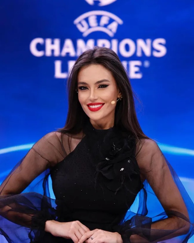 Người dẫn chương trình xinh đẹp nhất Champions League Eva Murati - Bóng Đá