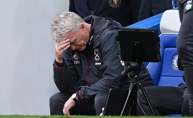 Moyes ra đi nhường chỗ cho Lopetegui.