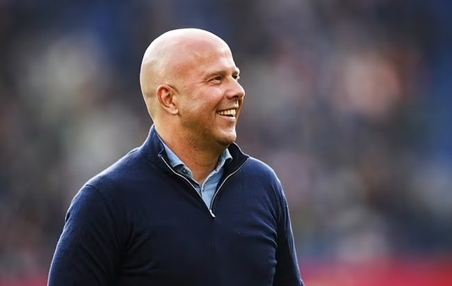 Slot trên đường đến Liverpool.