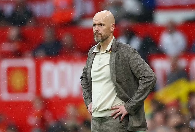 Roy Keane has backed Erik ten Hag to remain as Manchester United manager - Bóng Đá