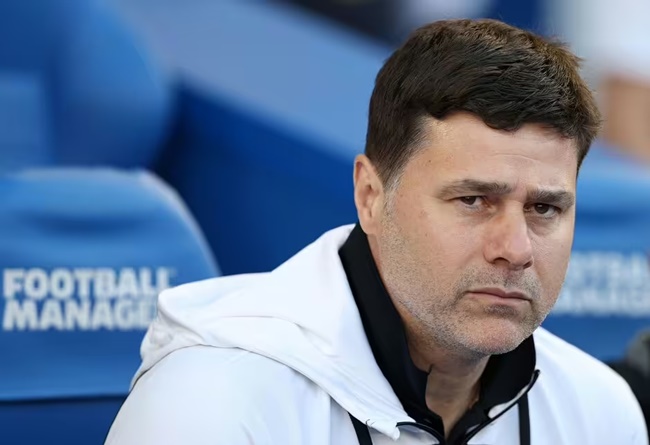 Chelsea boss Mauricio Pochettino pauses summer holiday plans with job on the line - Bóng Đá