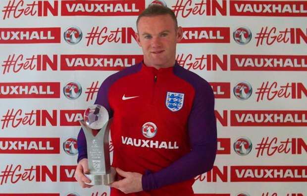 Rooney vinh dự nhận danh hiệu lần thứ tư trong sự nghiệp. Ảnh: Internet.