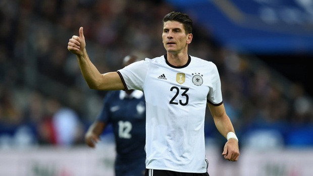 Dortmund phủ nhận "ve vãn" Mario Gomez