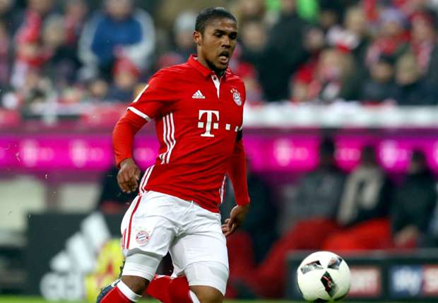 Douglas Costa: 