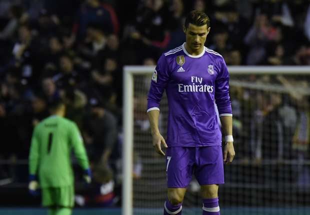 Ra sân trước Valencia, Ronaldo cán tiếp cột mốc vĩ đại - Bóng Đá