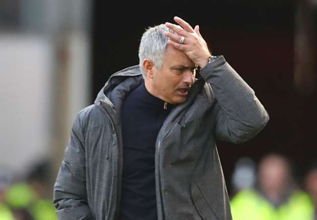 Tan hoang lực lượng, Mourinho lại 