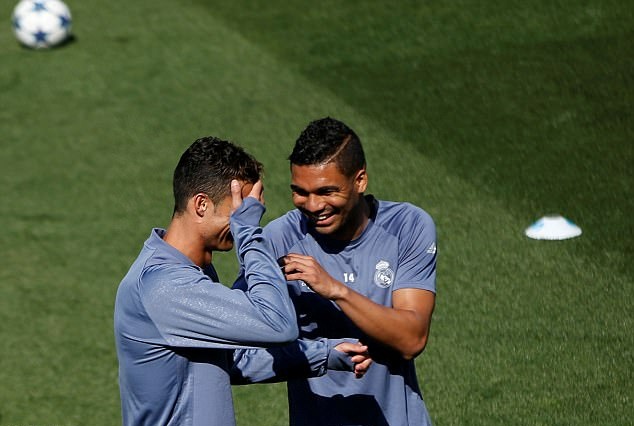 Ảnh bài viết Chùm ảnh: Ronaldo và đồng đội tập như chơi trước màn tái đấu Bayern