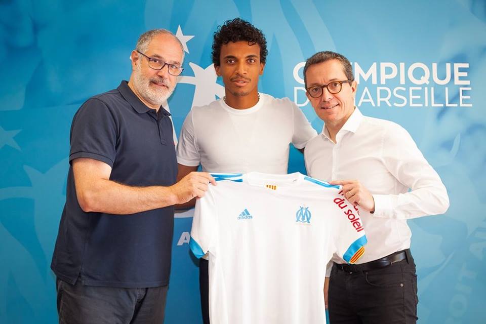 Chuyển nhượng Pháp 05/07: Xong tương lai Lacazette; Marseille có tân binh