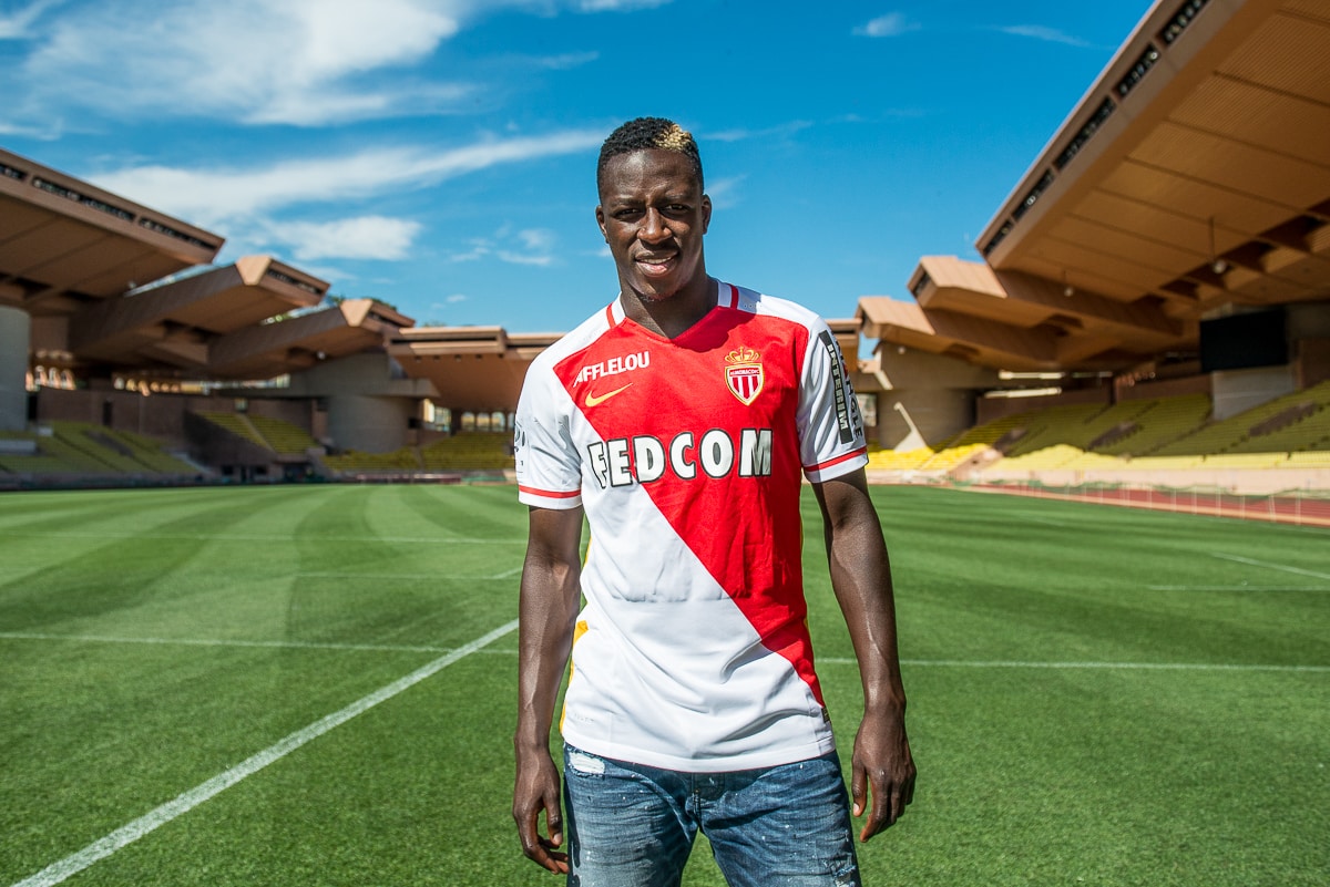 Chuyển nhượng Pháp 22/07: Giá chót cho Mendy; Sanchez thoả thuận với PSG