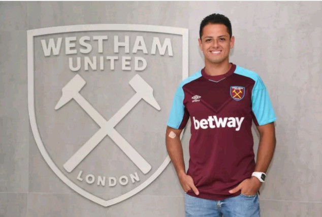 Ảnh Chicharito ra mắt West Ham - Bóng Đá
