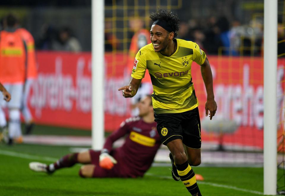 Đội hình tiêu biểu vòng 6 Bundesliga: Vinh danh Dortmund