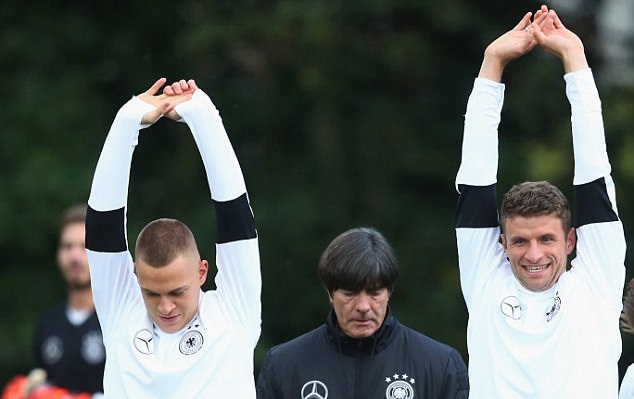 Ảnh bài viết Tuyển Đức tập nhẹ chờ ngày đối đầu Bắc Ireland