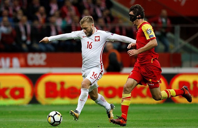 Ba Lan 4-2 Montenegro: Lewandowski mở hội cùng đồng đội - Bóng Đá