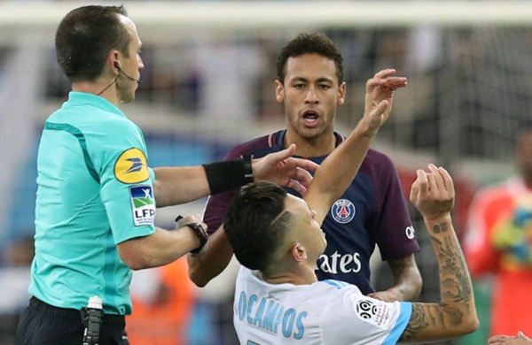Mặc tin đồn, Emery vẫn hết mực bảo vệ Neymar - Bóng Đá
