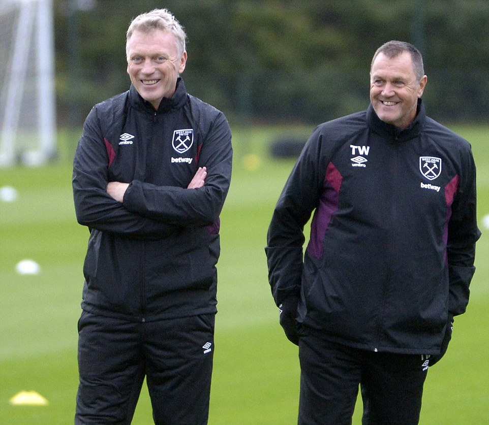 Ảnh David Moyes tập luyện West Ham - Bóng Đá