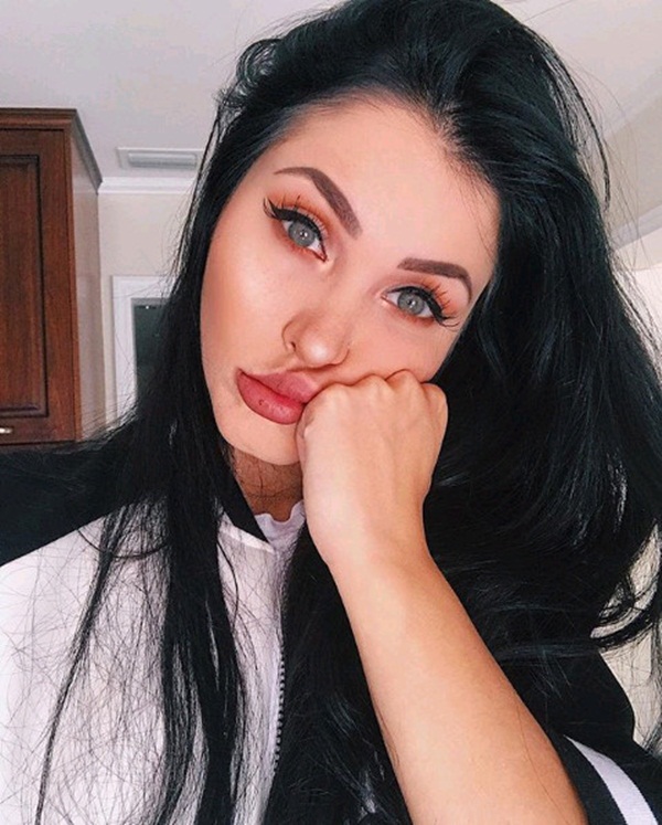 - Bóng Đá