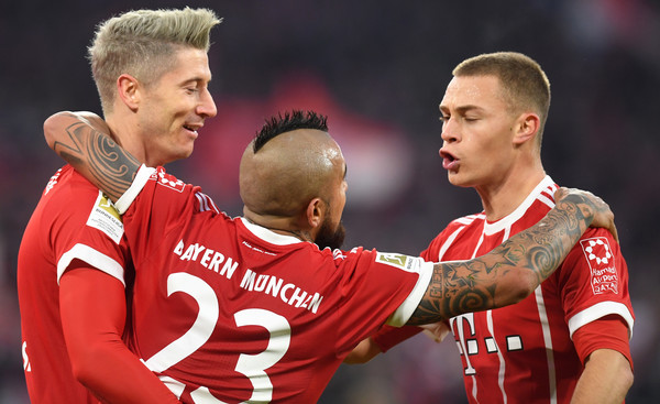 Trình làng tóc mới, Lewandowski giúp Bayern thắng trận thứ 8 liên tiếp - Bóng Đá