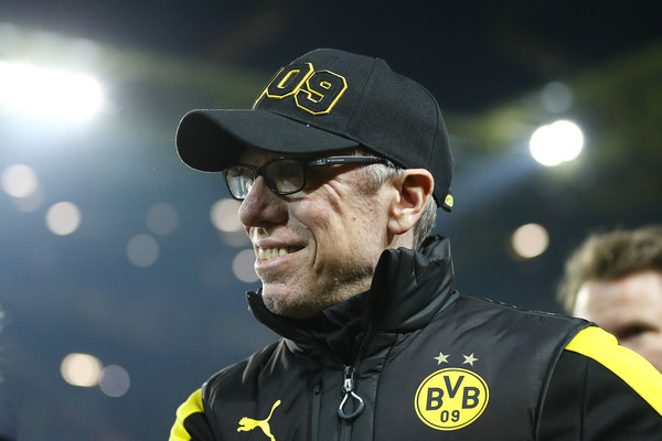 Giúp Dortmund hồi sinh, Peter Stoger nở nụ cười mãn nguyện