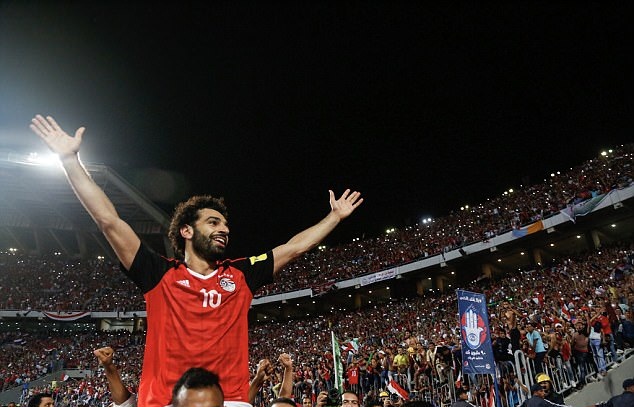 Ảnh cuộc sống cơ cực của Salah - Bóng Đá