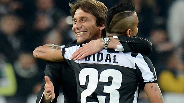 Conte muốn tái hợp Vidal tại Chelsea - Bóng Đá