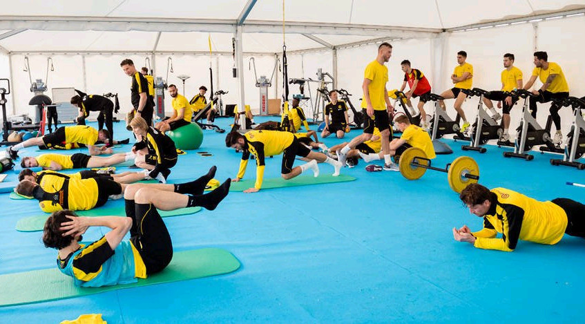 Vừa đến TBN, dàn sao Dortmund lao vào tập luyện điên cuồng - Bóng Đá