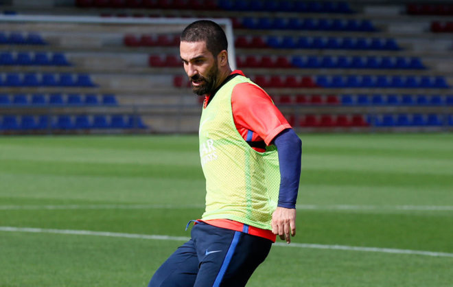 arda-turan-da-chinh-tran-man-city