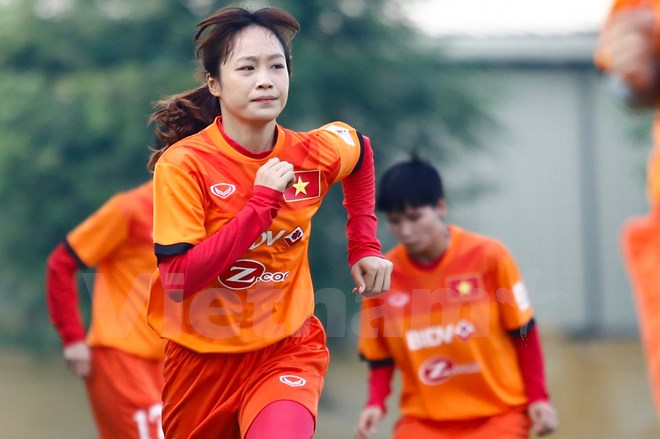 Dù mới trải qua lượt đi V-League nhưng thể lực của tuyển nữ Việt Nam còn nhiều hạn chế. Ảnh: Minh Chiến.
