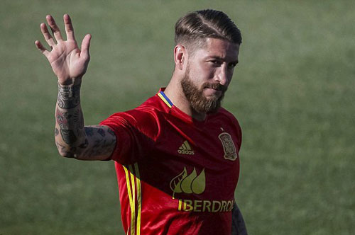 2. Kiểu râu quai nón được cắt tỉa tỉ mỉ của trung vệ Sergio Ramos của ĐT Tây Ban Nha. Ảnh: Internet.