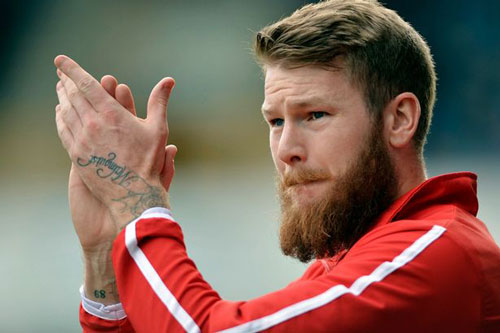 3. Bộ râu rậm rạp của tiền vệ Aron Gunnarsson (ĐT Iceland). Ảnh: Internet.