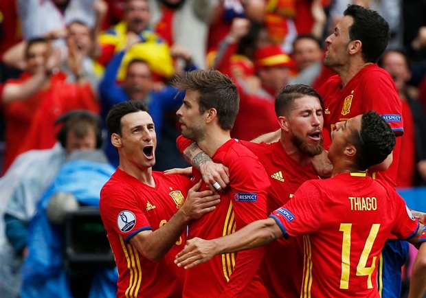 Niềm vui của đội tuyển Tây Ban Nha sau bàn thắng mở tỷ số. Ảnh: Internet.