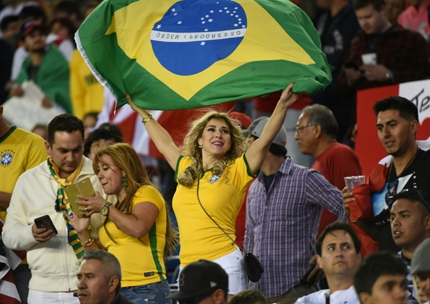 Hãy trả lại bóng đá đẹp cho người hâm mộ Brazil. Ảnh: Internet.