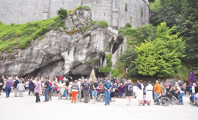 Ảnh bài viết EURO 2016: Cuộc viếng thăm thánh địa lừng danh Lourdes