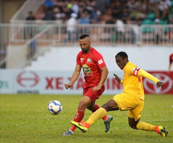 ‘Sai lầm của trọng tài có thể khiến V-League 2016 bị vỡ giải’