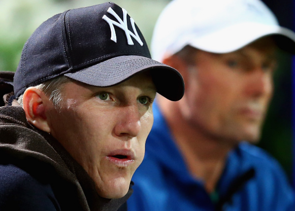 Schweinsteiger bị đẩy khỏi phòng thay đồ MU