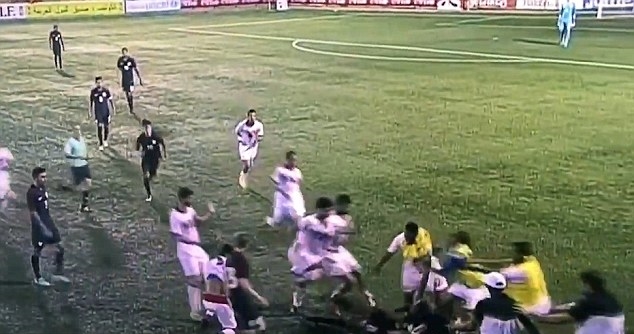 U19 Mỹ hỗn chiến với Bahrain ở giải COTIF Tournament