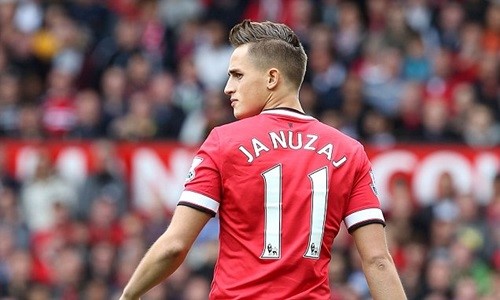 Januzaj bật Mourinho vì bị đẩy xuống tập cùng đội trẻ