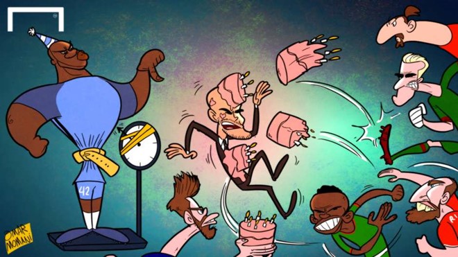 Hí họa Guardiola bị cầu thủ ném bánh vào mặt