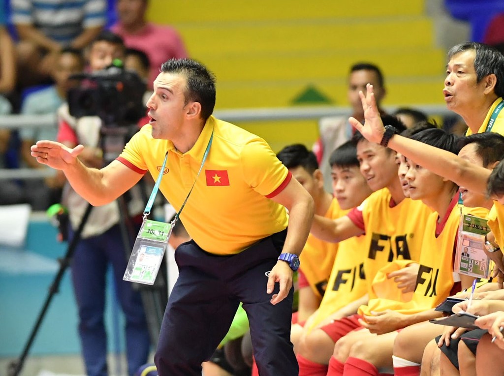 Futsal-Viet-Nam-quyet-gay