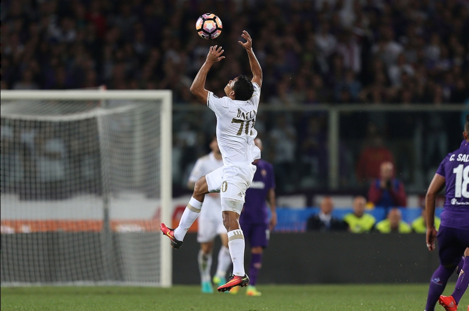 Góc AC Milan: Nỗi lo từ Carlos Bacca…