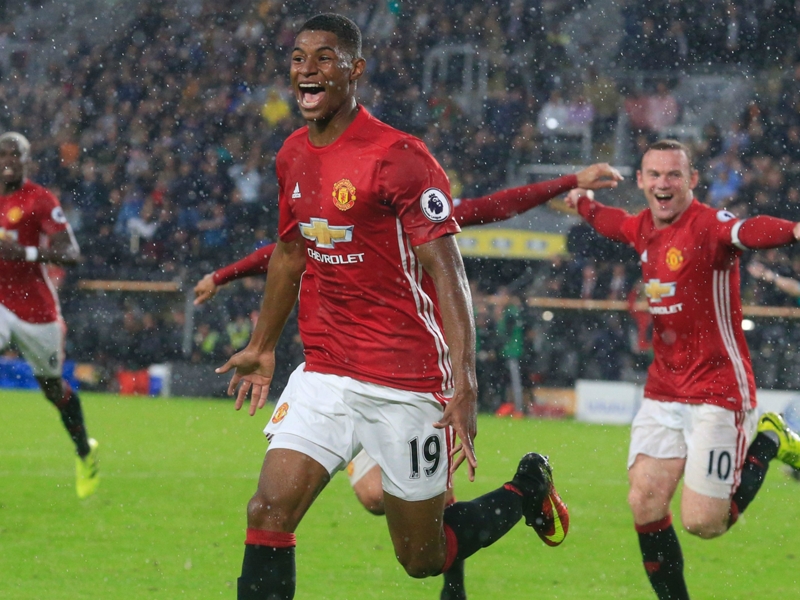 cac-huyen-thoai-dang-dan-ca-ngoi-rashford-1