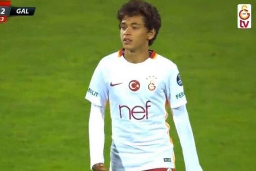 Galatasaray-Kapi-1