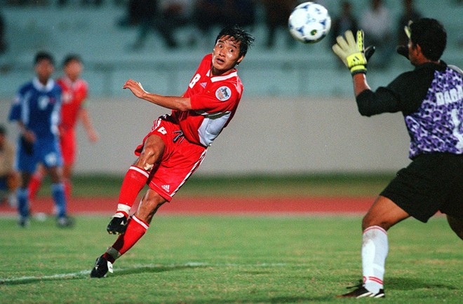 Trận Việt Nam - Indonesia vào top 3 khoảnh khắc AFF Cup