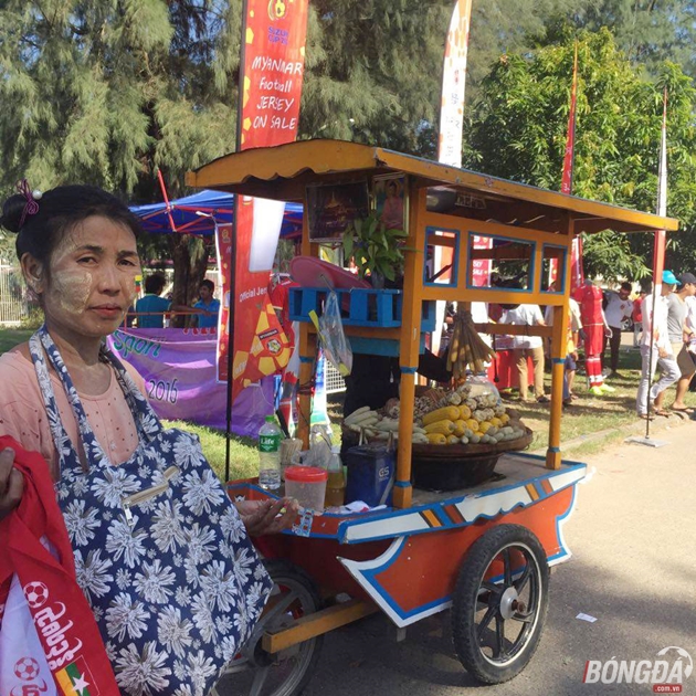 Myanmar-Fan-VN-9