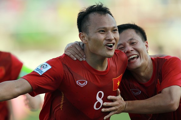 Ảnh bài viết Tuyển Việt Nam bay gần 400 km để đá với Campuchia