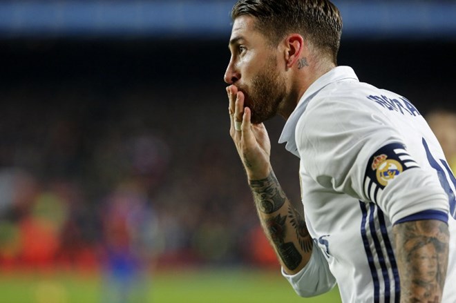 "Trung vệ tấn công" Sergio Ramos: Thời gian tạo dựng anh hùng